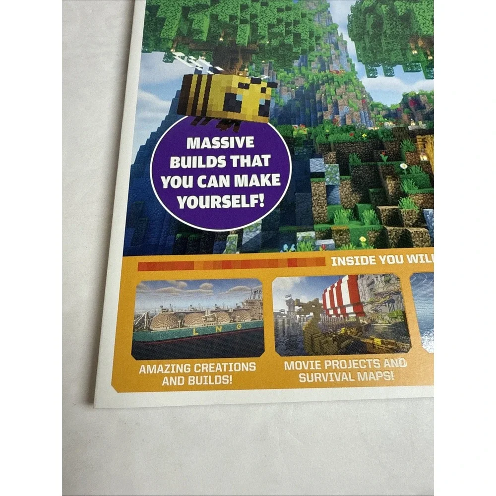 Minecraft Mega Builds‎ Scholastic book 2022, Trade Paperback) 143 Pages